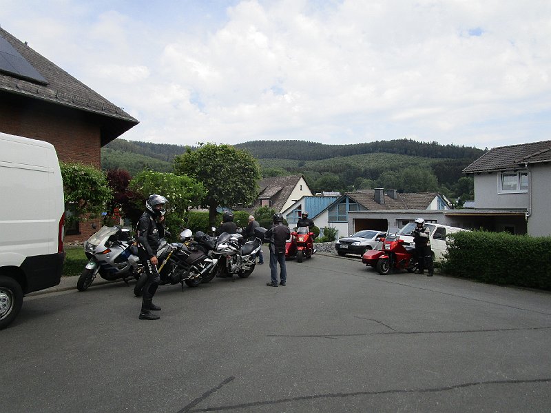 2018.05.27 Probefahrt, Bier, Grill, Freunde, Whisky und... Pflasterarbeiten (202).JPG